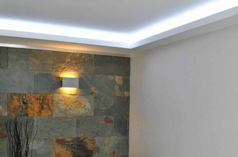 Sufity LED dodają nowoczesnego i eleganckiego wyglądu do przestrzeni na poddaszu