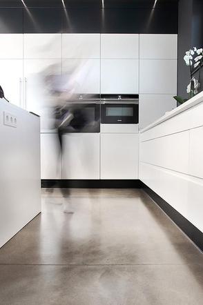 Podłoga z betonu polerowanego może być wykonana w każdym pomieszczeniu, także na ogrzewaniu podłogowym