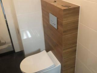 biały montaż i instalacja sanitarna w łazience Wrocław