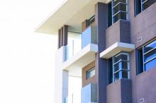 Tynk natryskowy. Szybki sposób na wykończenie elewacji