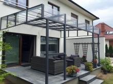 Z jakiego materiału wykonać zadaszenie tarasu?