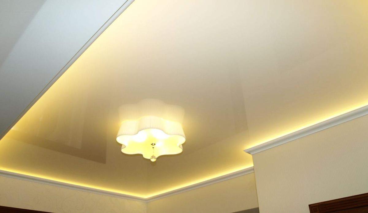 Sufity LED oferują różne możliwości oświetleniowe, takie jak regulacja jasności, zmiana koloru światła czy tworzenie efektów świetlnych